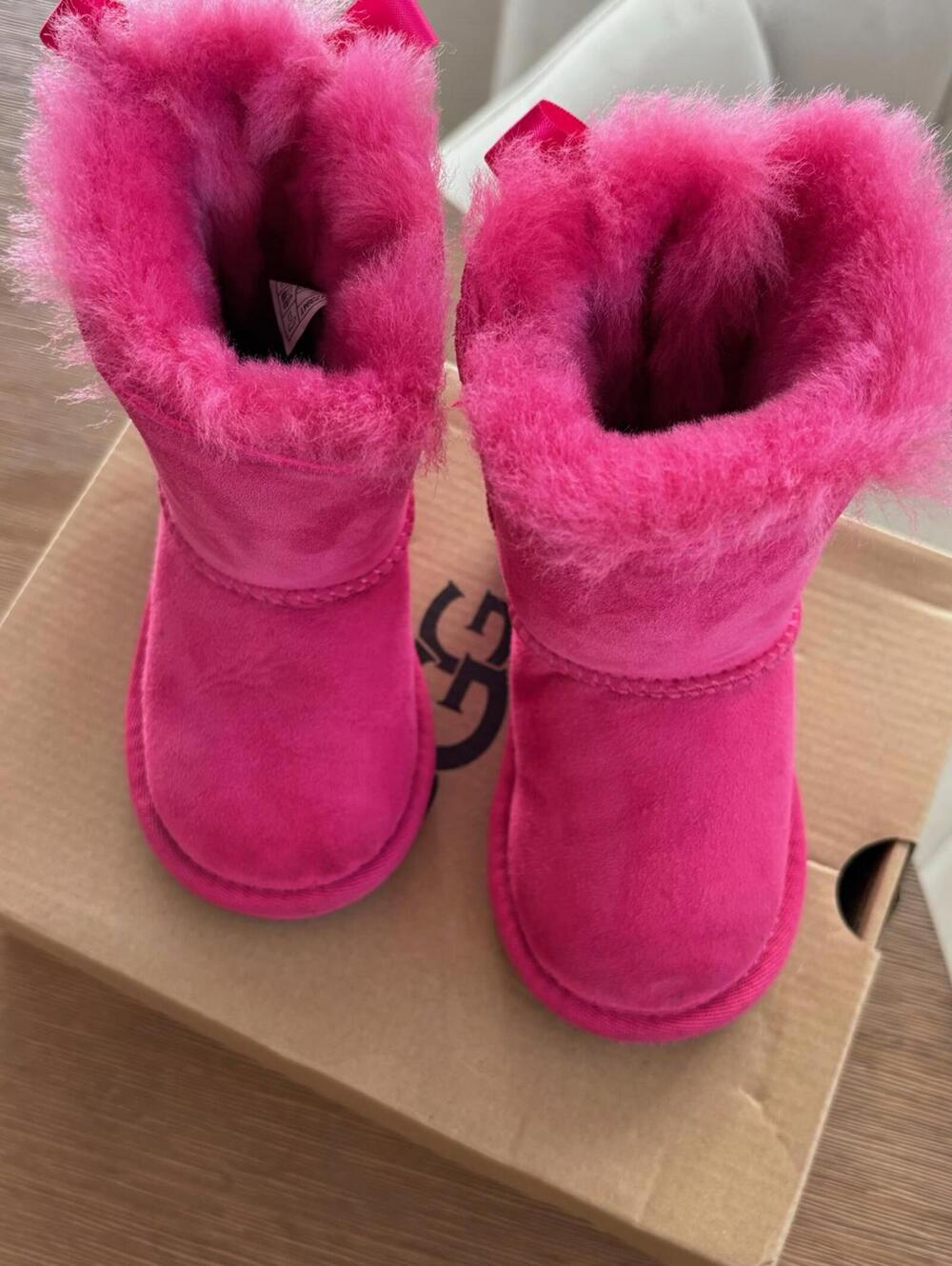 6C Uggs Bailey Bows II
